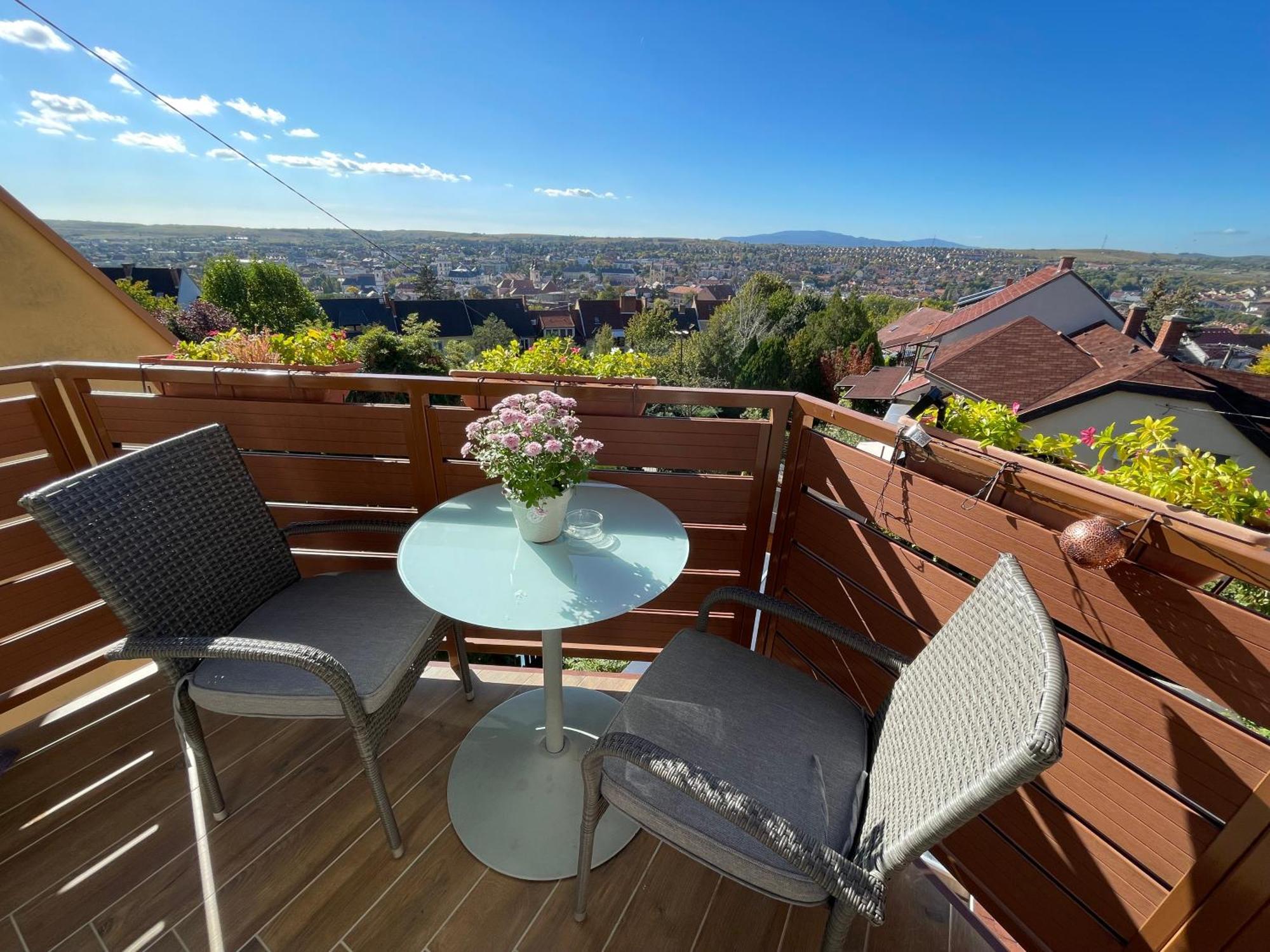 Apartment Bellavista 1 Apartman Eger